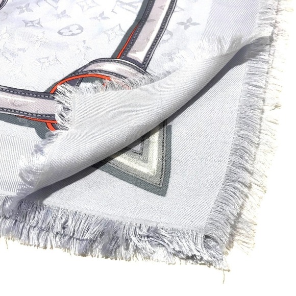 LOUIS VUITTON Blue Monogram Scarf - Picture 2 of 13